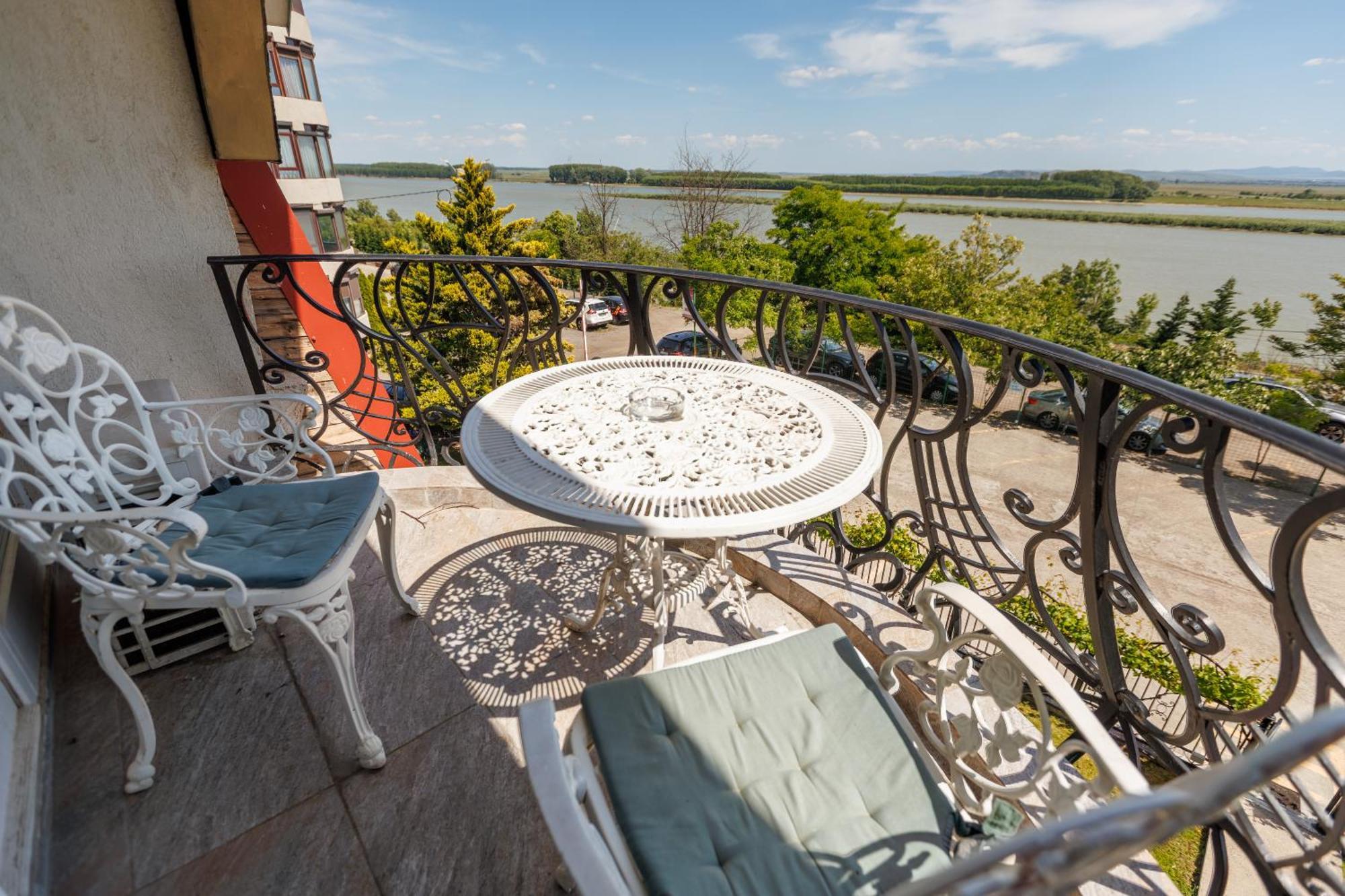 Vila Belvedere Galati  Ngoại thất bức ảnh